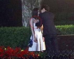 杨幂被吃豆腐照片