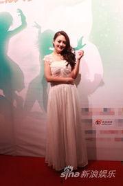 新锐杂志 娱乐,娱乐界风云变幻,盘点年度热门话题与明星动态