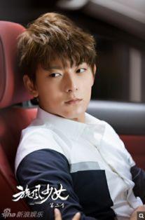 安悦溪和陈翔吻戏照片,浪漫瞬间引网友热议