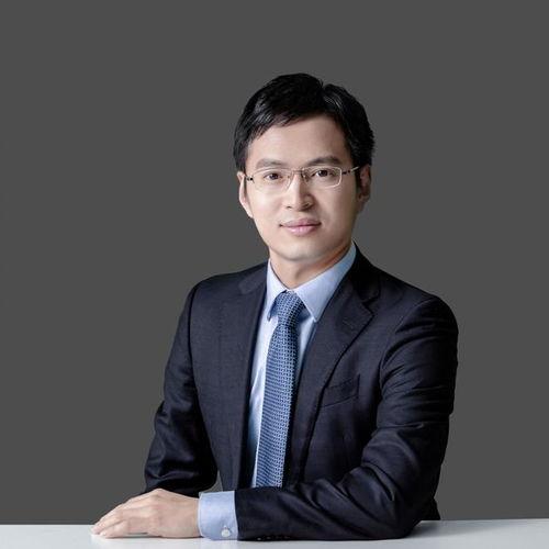 济玮背景,从平凡走向卓越的奋斗历程